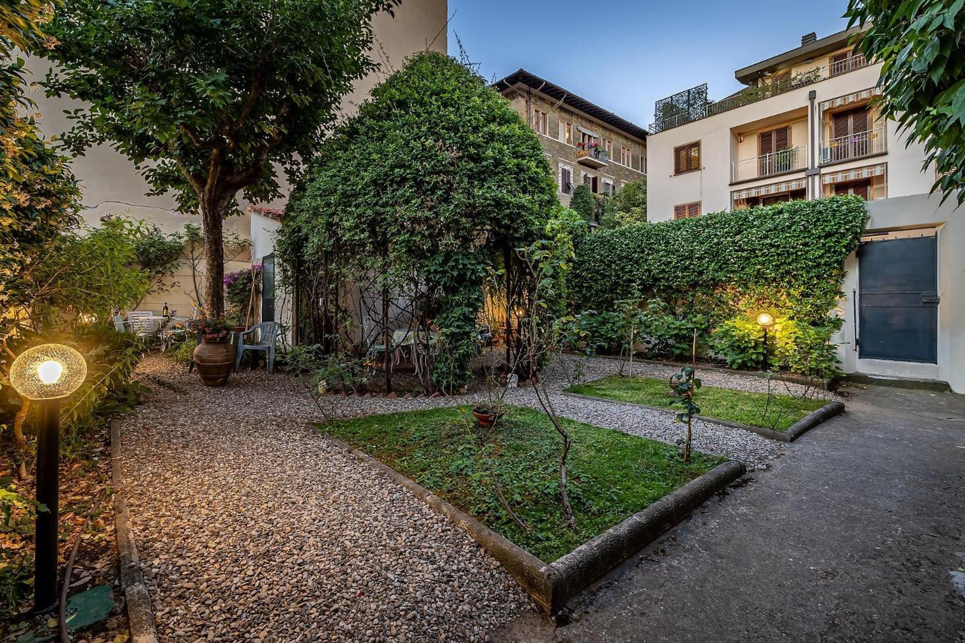 Отель A Casa Di Lilli Флоренция Экстерьер фото